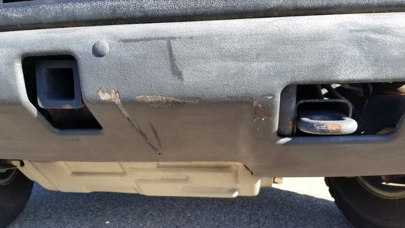 Illustration for article titled My $500 Postal Jeep Got Rammed By A Hummer H2 And Somehow I'm Still Alive